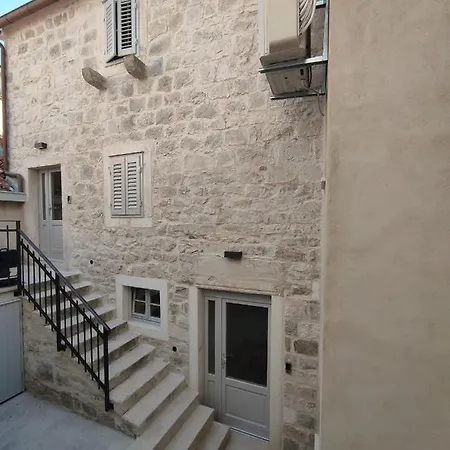 Apartmán The Center Of Split, Renovated Stone House *