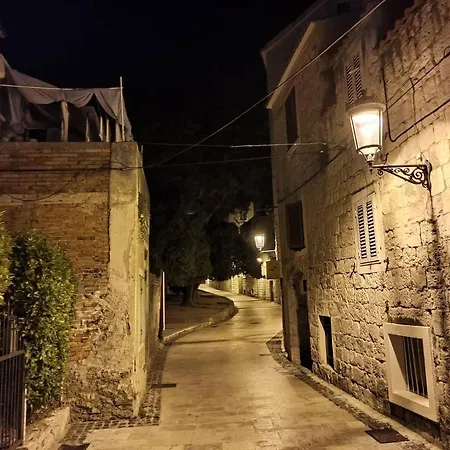 The Center Of Split, Renovated Stone House Apartament Split