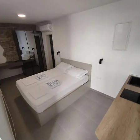 Апартаменты The Center Of Split, Renovated Stone House *